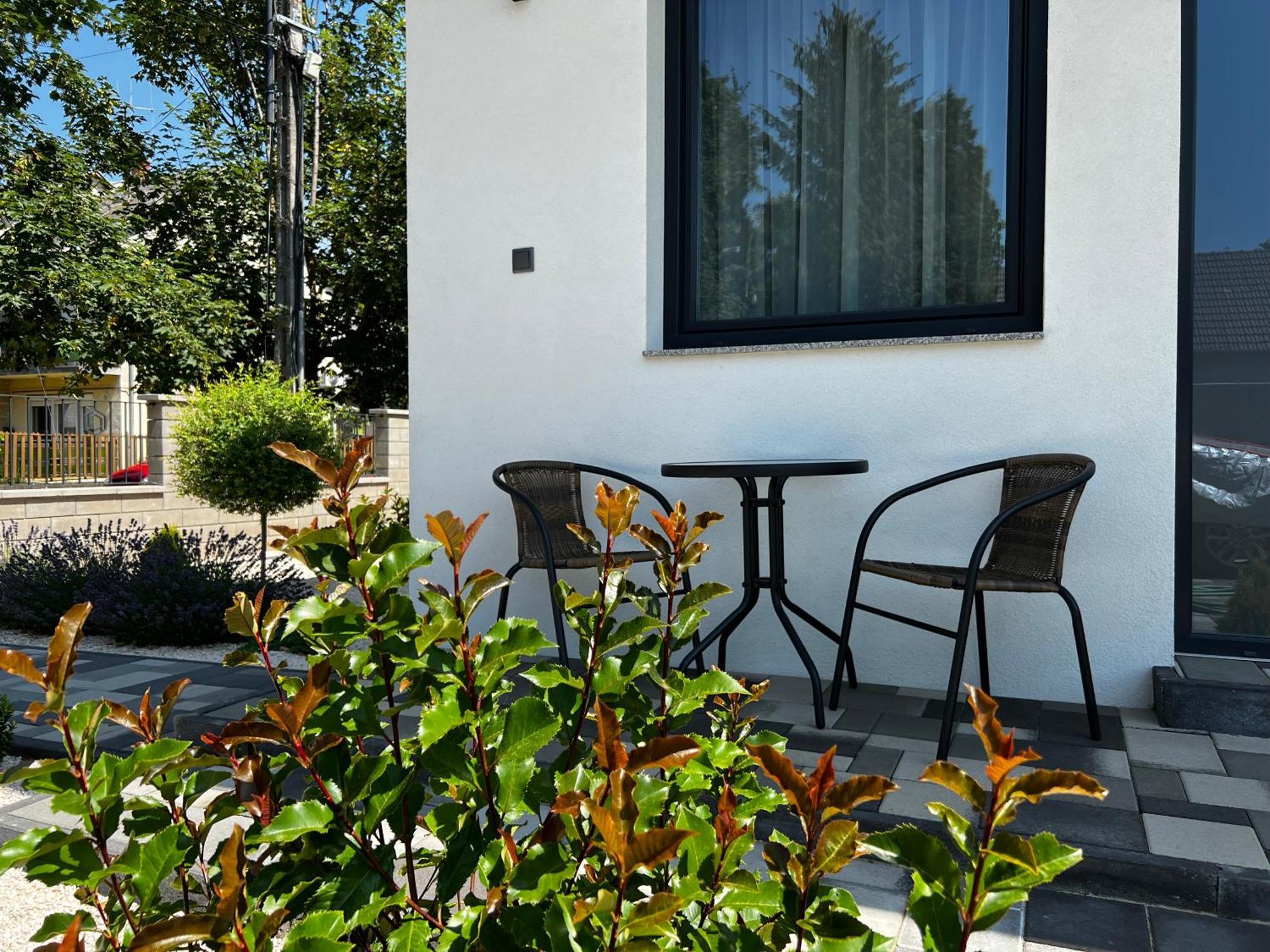 Th-Lux Apartman Hajduszoboszlo Exterior photo
