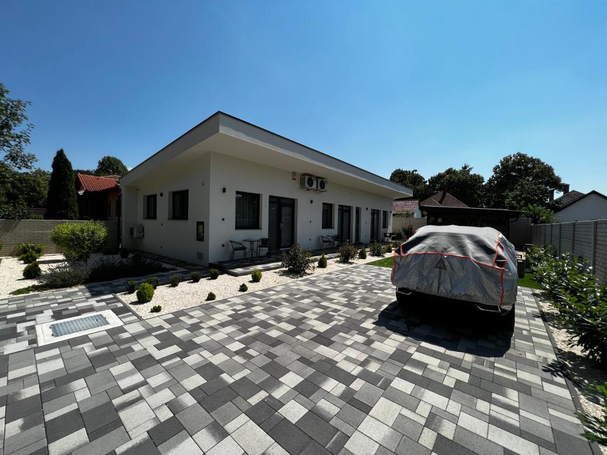 Th-Lux Apartman Hajduszoboszlo Exterior photo
